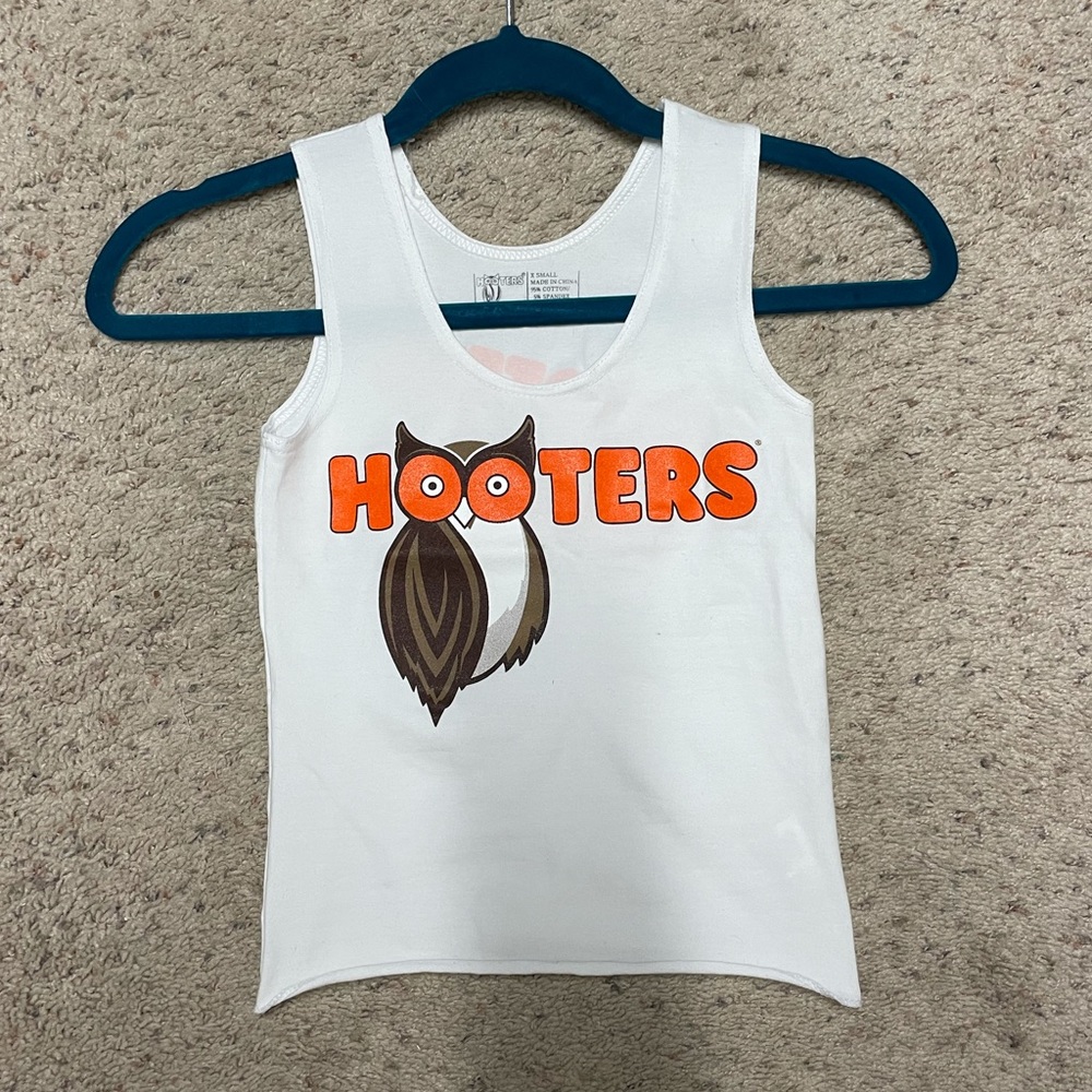 Brand New Hooters White Tank Top